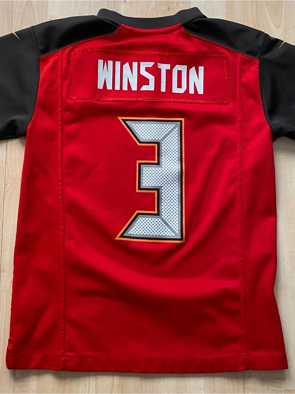 Tampa Bay Buccaneers Jameis Winston Nike Youth Medium Jersey